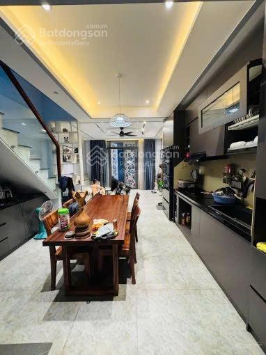 Bán nhà đường xe hơi nguyễn thị nhỏ p15 q11. dt 81,2m2 gần bách hoá xanh. đang cho thuê 20tr