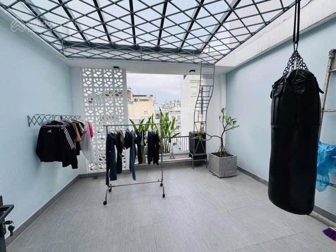 Bán nhà đường xe hơi nguyễn thị nhỏ p15 q11. dt 81,2m2 gần bách hoá xanh. đang cho thuê 20tr