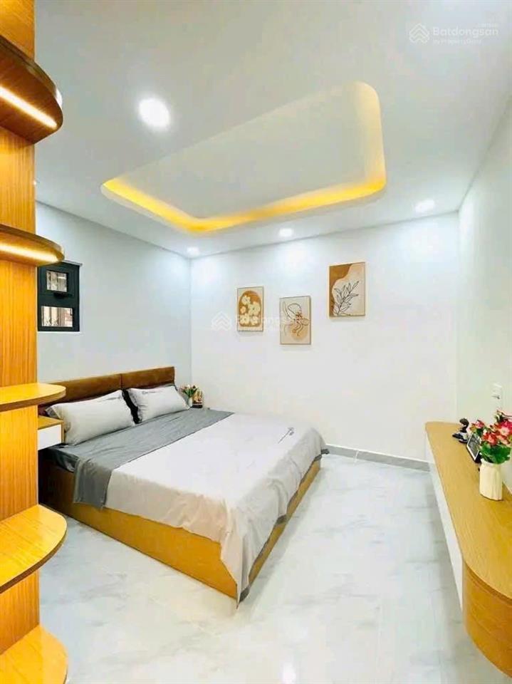 Hạ giá bán gấp nhà đường dương quảng hàm p6 gò vấp. 93,8m2 gần vincom plaza. cho thuê 20tr/th