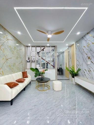 Có ngay nhà sư vạn hạnh p12 q10. gần vạn hạnh mall. 68,8m2 đang cho thuê 18tr. đường ô tô