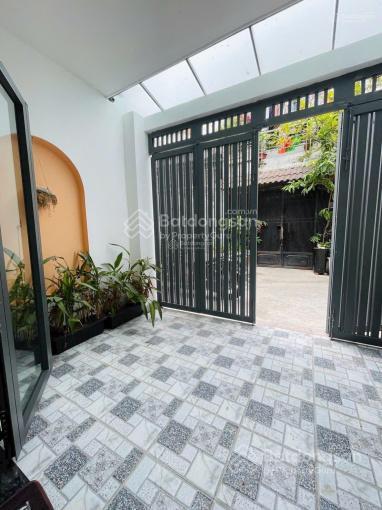 Có ngay nhà sư vạn hạnh p12 q10. gần vạn hạnh mall. 68,8m2 đang cho thuê 18tr. đường ô tô