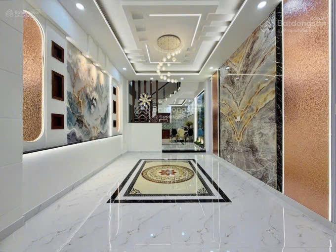Cần vốn bán nhà đường nguyễn biểu p2 q5. giá 5tỷ3/82,8m2 gần đại học sài gòn. đang cho thuê 28tr/th