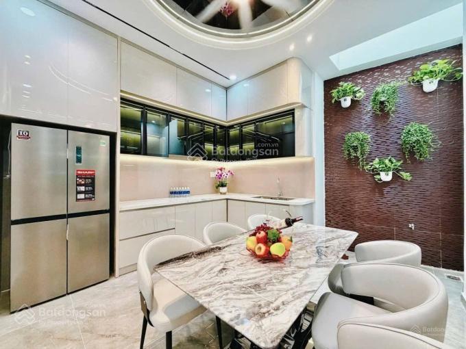 Bán gấp nhà đường lê tự tài  p4  phú nhuận. 74,9m2 gần chợ nguyễn đình chiểu. cho thuê 21tr