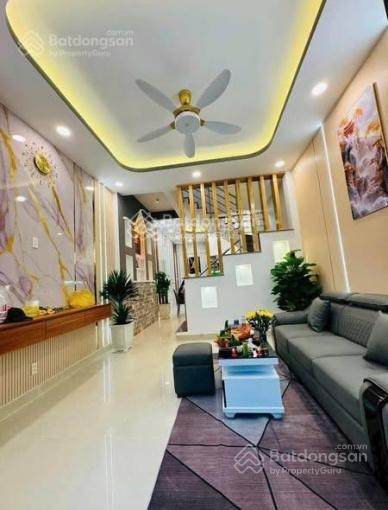 Bán gấp nhà giá tốt đỗ thị lời p11 quận 3. 71,3m2 gần chợ hoà hưng. đang cho thuê 20tr/th