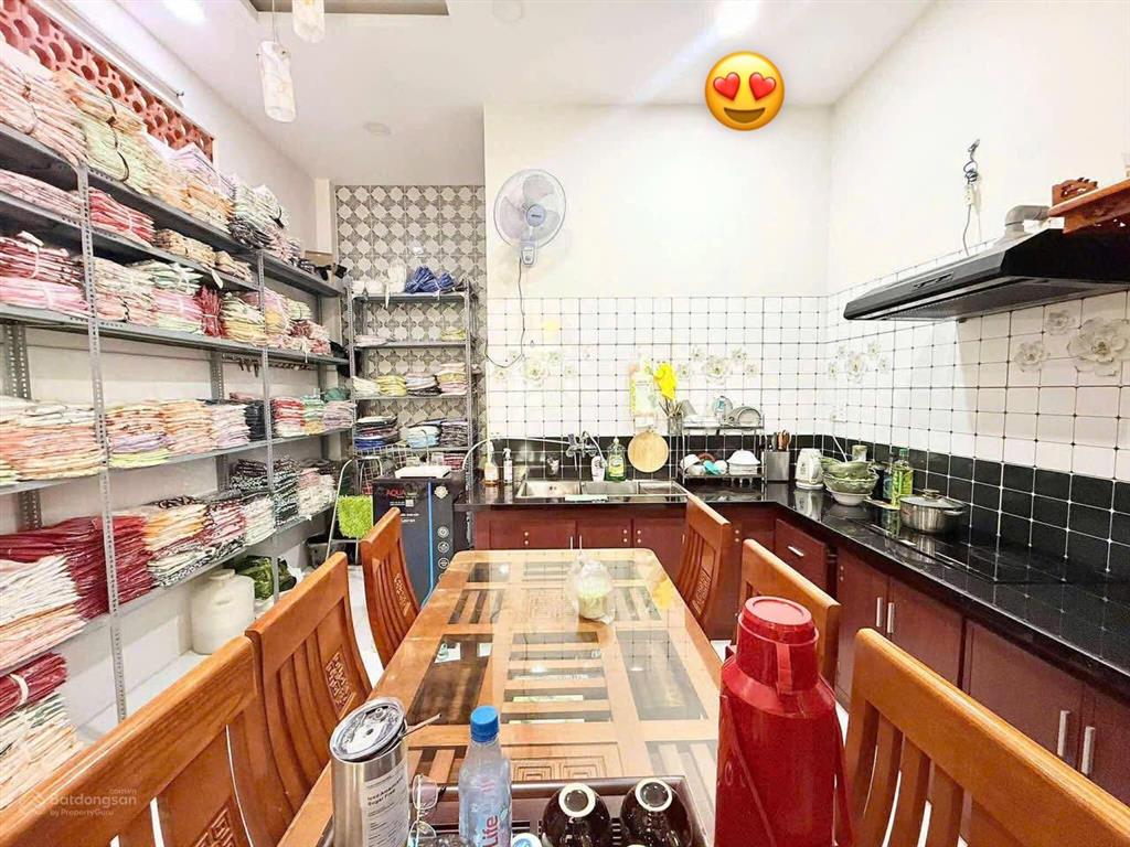 Nhà ngộp minh phụng, p.10, quận 11. 4,090ty/dt 77,4m2. cho thuê 19tr, gần chợ bình tây
