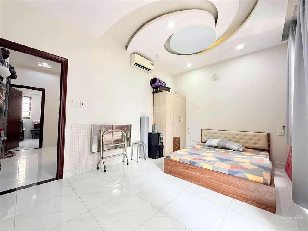 Nhà ngộp minh phụng, p.10, quận 11. 4,090ty/dt 77,4m2. cho thuê 19tr, gần chợ bình tây