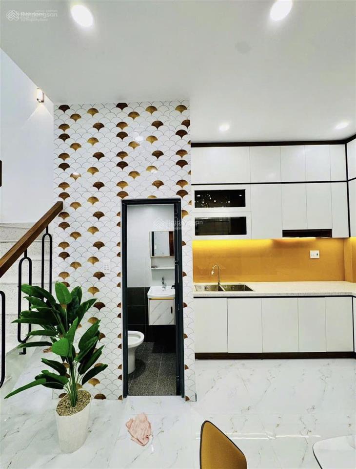 Giảm giá mạnh nhà hoàng diệu, p2, quận 4. gía 3,990ty/78m2 cho thuê 27tr. gần trường thcs vân đồn