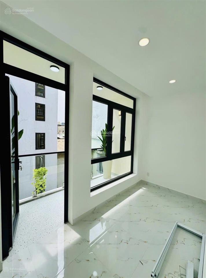 Giảm giá mạnh nhà hoàng diệu, p2, quận 4. gía 3,990ty/78m2 cho thuê 27tr. gần trường thcs vân đồn