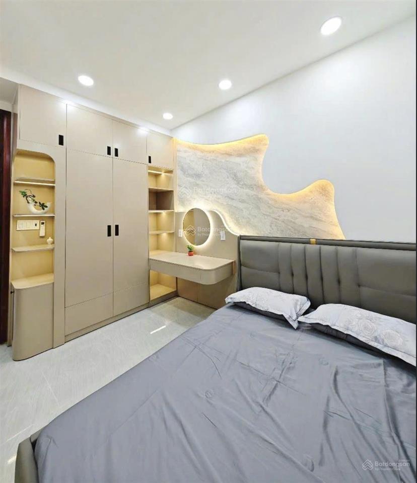 Hạ giá sâu cần bán nhà đ cô bắc p1 phú nhuận. 3,890ty/dt 75,2m2, cách chợ phú nhuận 500m