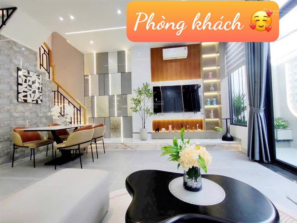 Cần bán nhà đường 3/2 p10, quận 10, gần bệnh viện nhi đồng 1. 4,390ty/dt 81m2. cho thuê 29tr/th