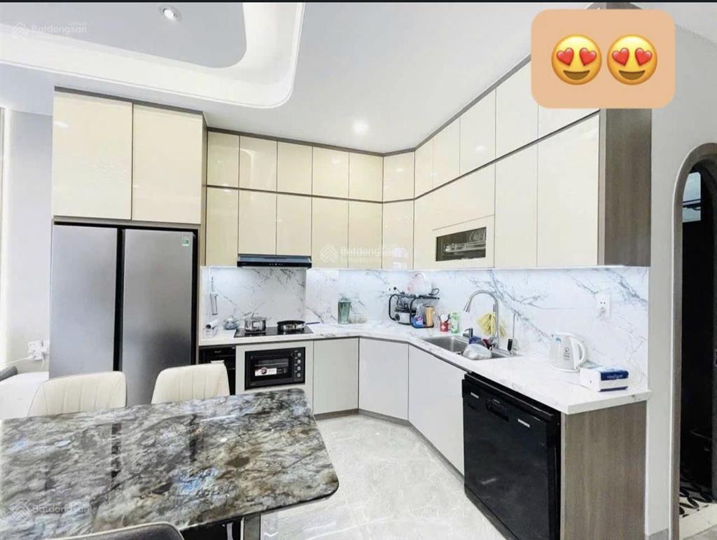 Nhà cực rẻ ngô tất tố, p19, bình thạnh. 79,3m2. cho thuê 35tr/tháng, gần đh công nghiệp