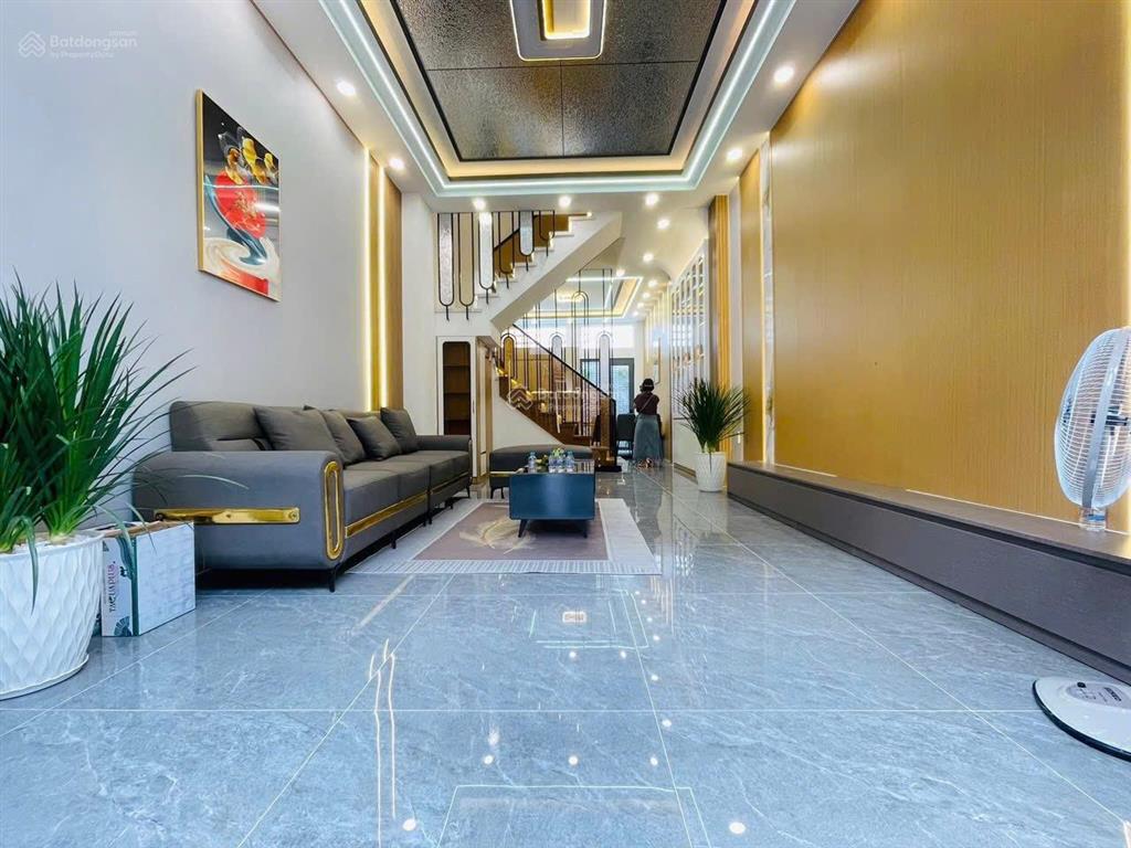 Cô kim bán nhà gấp đi định cư điện biên phủ p2 bình thạnh. 4,970ty/83m2 gần vòng xoay điện biên phủ