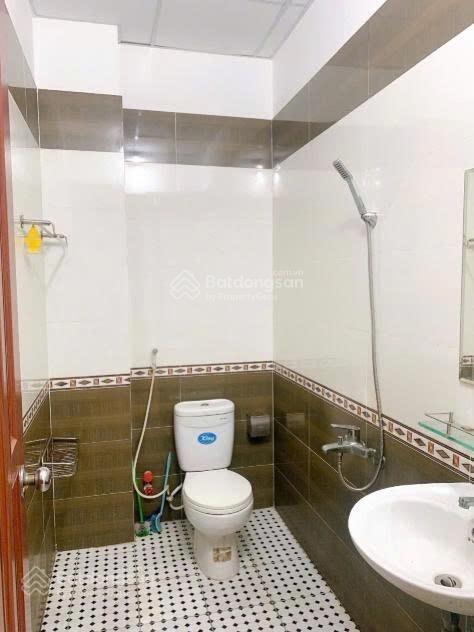 Hạ giá sâu cần bán nhà đ cô bắc p1 phú nhuận. 3,680ty/dt 75,2m2, cách chợ phú nhuận 500m