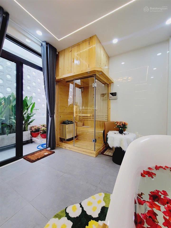 Nhà ngộp cần ra nhanh phan văn hân p17 bình thạnh. giá 4,7ty/dt 76,5m2 cách trường đh thuỷ lợi 5p