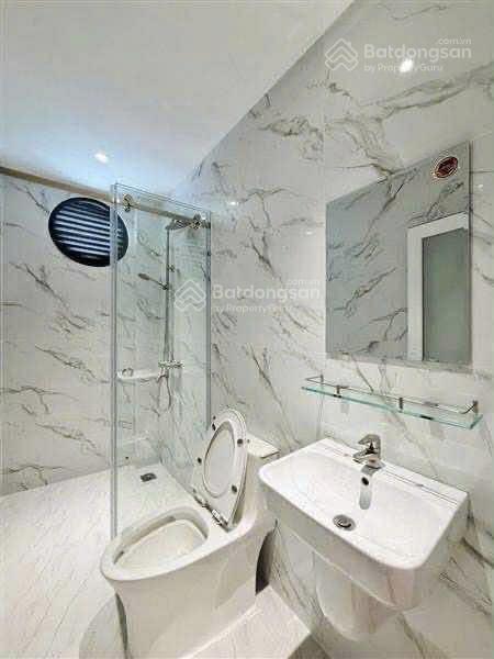 Nhà ngộp cần ra nhanh phan văn hân p17 bình thạnh. giá 4,7ty/dt 76,5m2 cách trường đh thuỷ lợi 5p