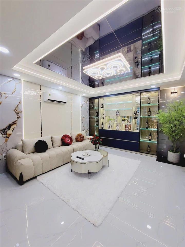 Nhà ngộp cần ra nhanh phan văn hân p17 bình thạnh. giá 4,7ty/dt 76,5m2 cách trường đh thuỷ lợi 5p