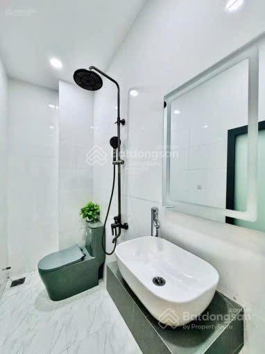 Giảm lấy lộc bán gấp nhà đinh công tráng, ptân định, quận 1. giá 5,4tỏi/90m2, cho thuê 40tr/tháng.