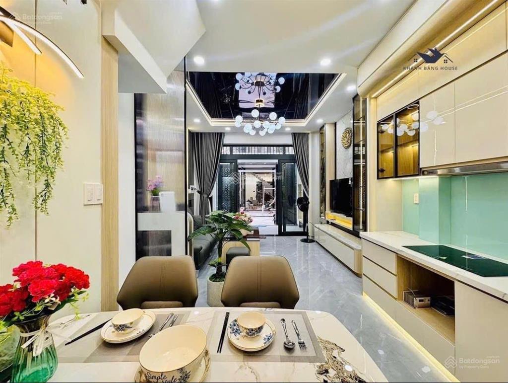 Cần ra hàng nhanh căn nhà đường trần thiện chánh p12 quận 10. giá 4,090ty/67,5m2. cho thuê 29 triệu