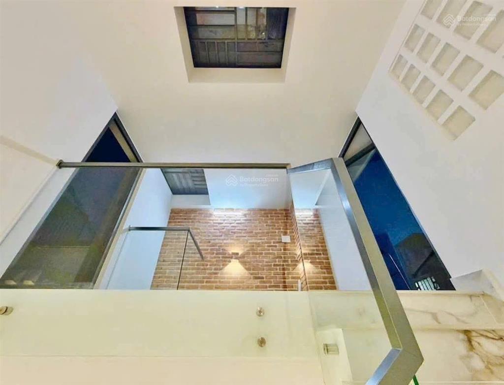 Chính chủ bán nhà đoàn văn bơ, p12, quận 4. 70m2, đang cho thuê 22tr/th. gần chợ xóm chiếu