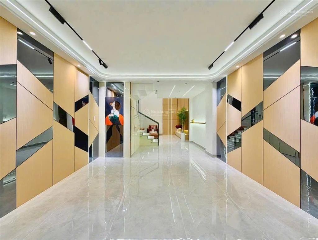 Chính chủ bán nhà đoàn văn bơ, p12, quận 4. 70m2, đang cho thuê 22tr/th. gần chợ xóm chiếu