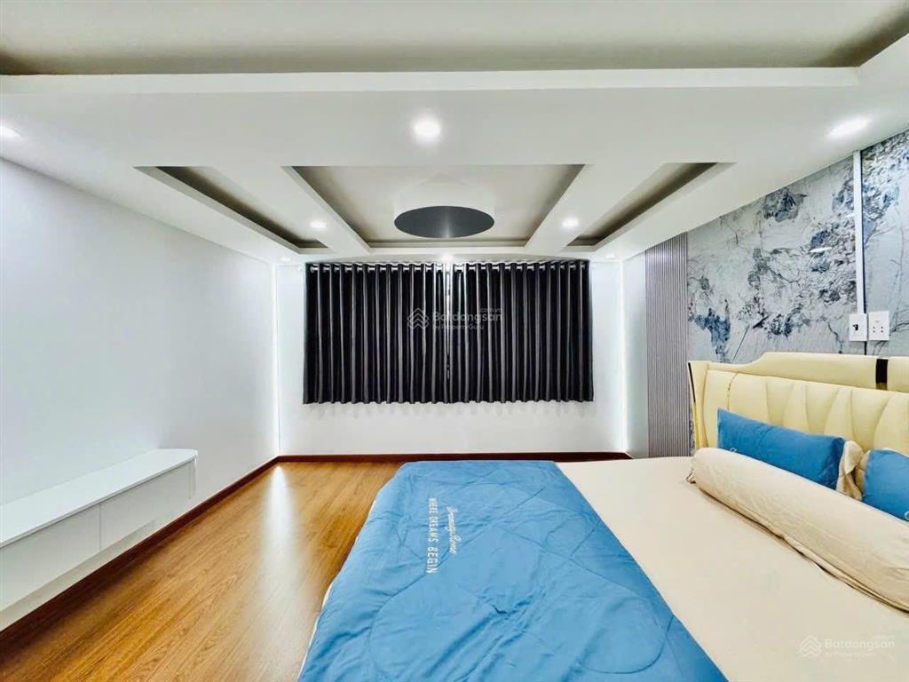 Nhà cực rẻ đ nguyễn thị minh khai, p võ thị sáu, quận 3. giá 4,790toi/77,5m2. gần chợ bến thành