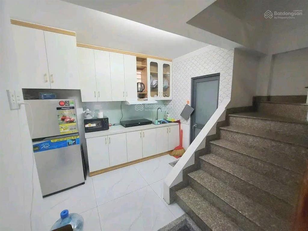 Chính chủ bán nhà đường 6m kỳ đồng, p9, quận 3, 4,550toi/62,8m2 cho thuê 20tr/th. gần cầu lê văn sỹ
