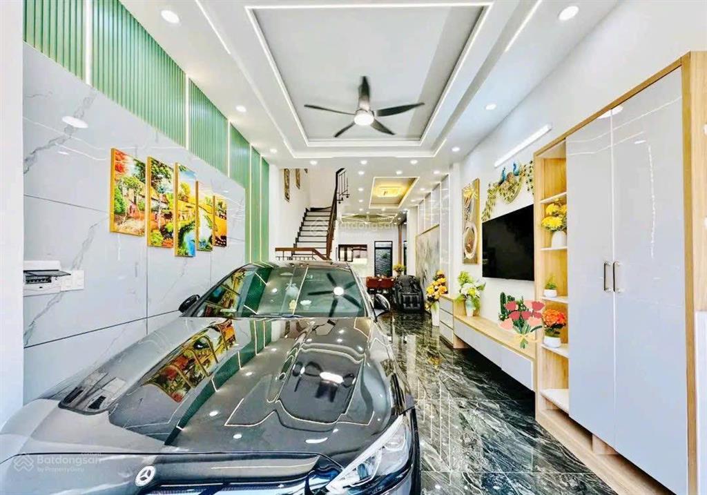 Siêu phẩm nhà long trường, quận 9. 4,120ty/ dt 76,2m2. cách trường mẫu giáo trường xanh 300m