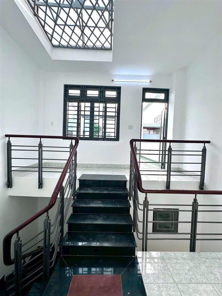 Giảm giá mạnh nhà đình phong phú, ptăng nhơn phú a, quận 9. 3,560toi/78,6m cho thuê 22tr/tháng.
