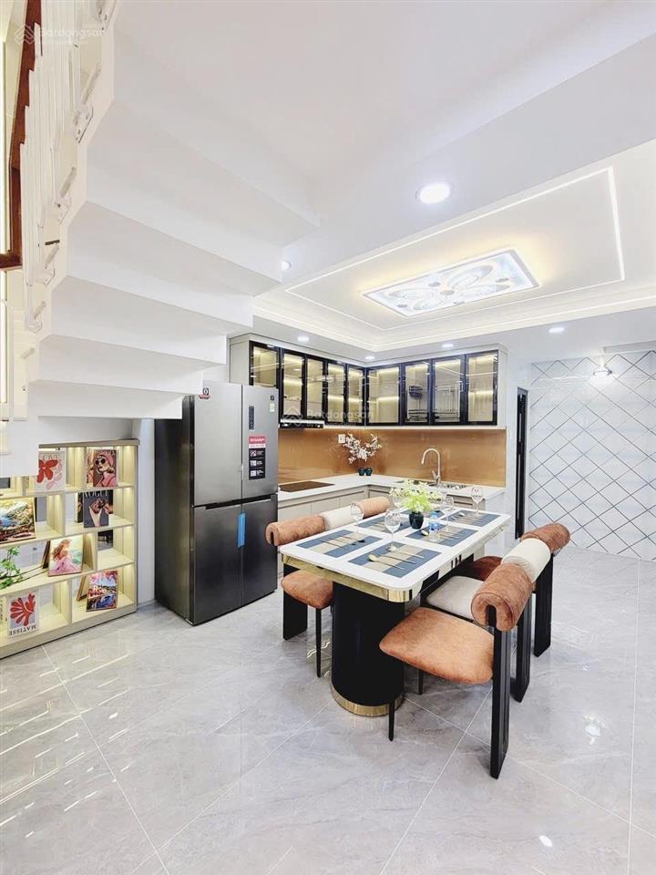 Cô thanh bán gấp đi định cư nước ngoài thành thái p14 q10. 75,2m2. gần bv nhi đồng 1