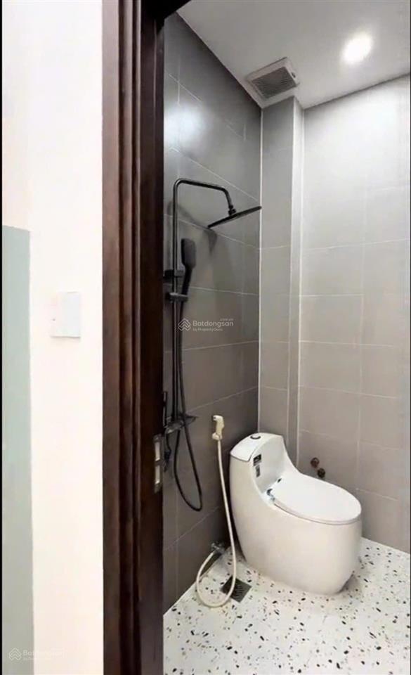 Giảm giá bán nhanh nhà nguyễn thị nhỏ p10, quận 6. 7,560ty/62m2 cho thuê 20tr/th gần bến xe chợ lớn