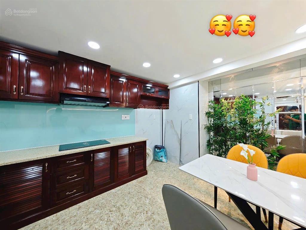 Chủ cần tiền bán nhanh nhà 81m2/4,560 tỷ nguyễn trãi p2 quận 5 cách ubnd phường 5 phút, thuê 33tr