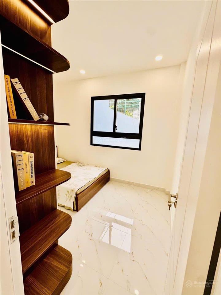 Sở hữu ngay nhà 3,990 tỷ/78m2 hẻm xe hơi thông suốt đ. hoàng diệu p2 quận 4. cách thcs vân đồn
