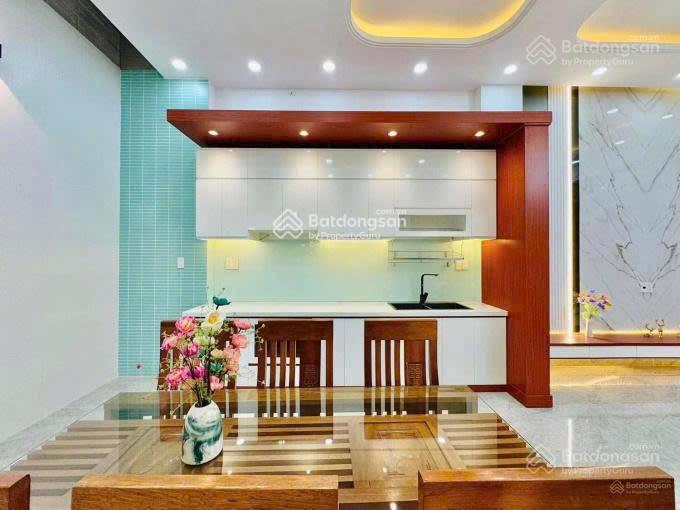 Kẹt tiền bán gấp nhà nguyễn đình chính, phường 11, phú nhuận. 6,790ty/ 81m2 cho thuê 25tr/tháng