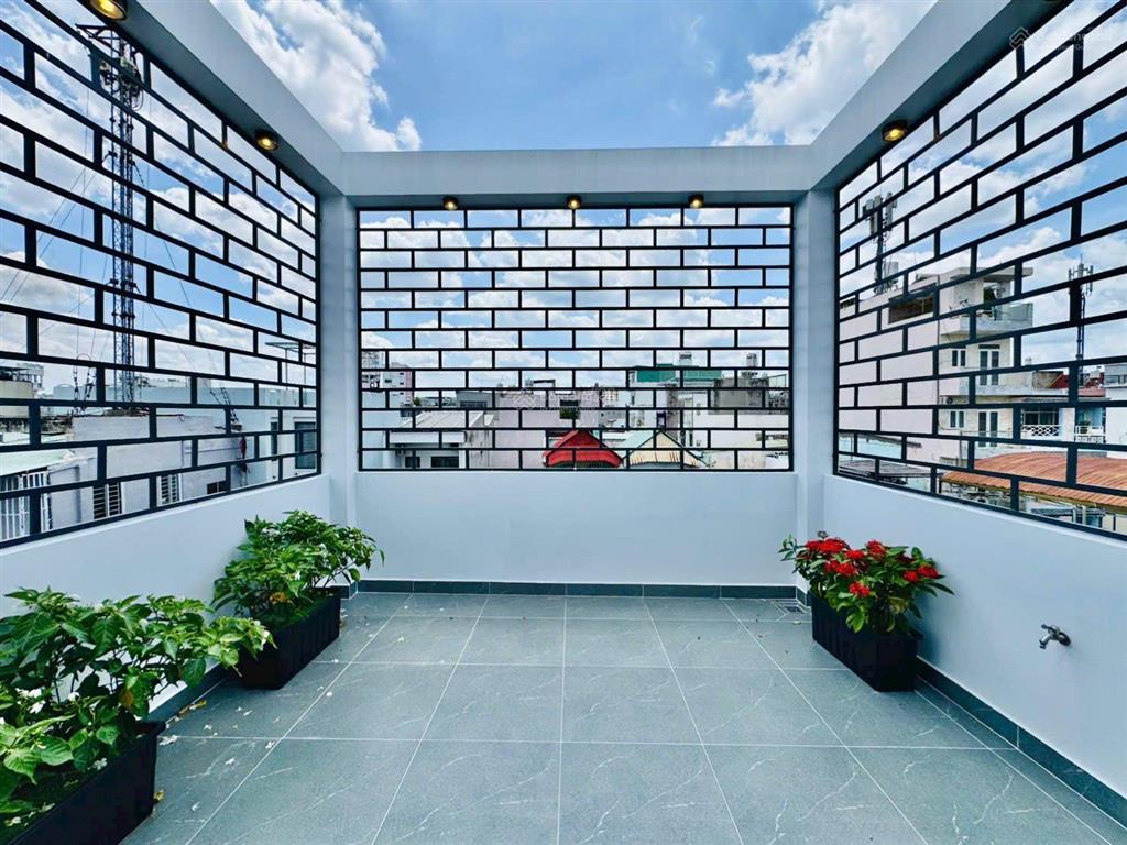 Bán nhà 2 lầu giá ngộp hxh hoa sứ, p7, phú nhuận, dt 87,5m2, giá 4 tỷ 350, thuê 18 triệu, sổ riêng