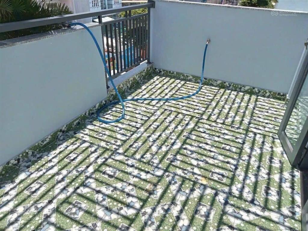 Bán nhà đường cao đức lân, p. an phú, quận 2, dt 108m2, giá 5 tỷ 530tr, cho thuê 30tr/th, sổ riêng