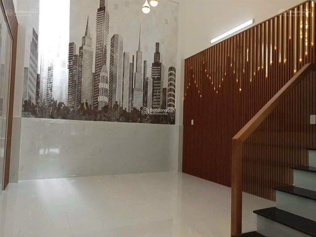 Bán nhà đường cao đức lân, p. an phú, quận 2, dt 108m2, giá 5 tỷ 530tr, cho thuê 30tr/th, sổ riêng