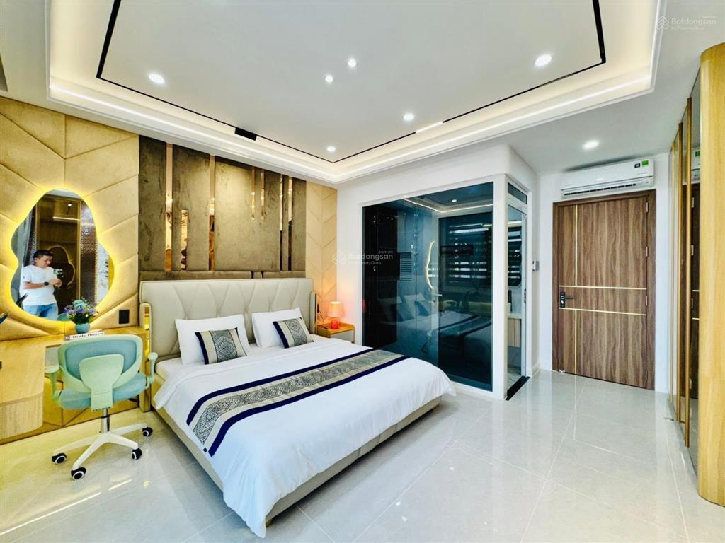 Kẹt tiền bán gấp nhà 84.3m2 hoàng hoa thám, p6, bình thạnh, giá 4 tỷ 260tr, cho thuê 28tr, sổ riêng