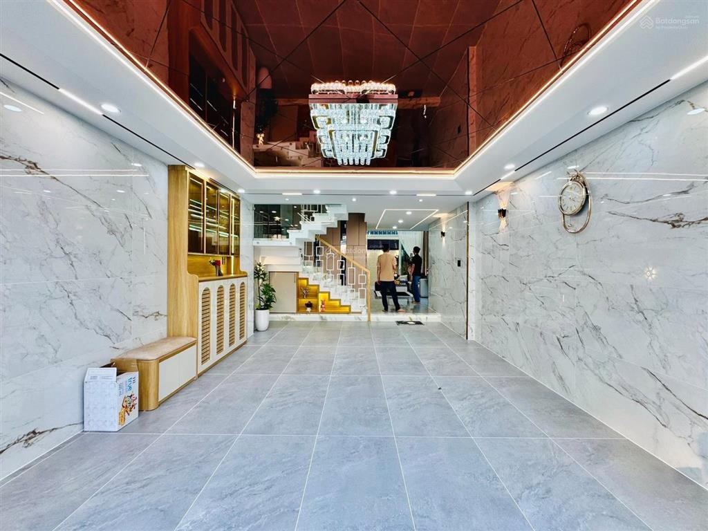 Kẹt tiền bán gấp nhà 84.3m2 hoàng hoa thám, p6, bình thạnh, giá 4 tỷ 260tr, cho thuê 28tr, sổ riêng