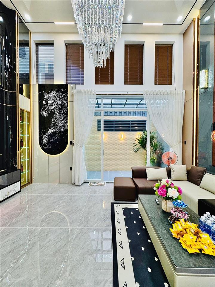 Kẹt tiền bán gấp nhà 84.3m2 hoàng hoa thám, p6, bình thạnh, giá 4 tỷ 260tr, cho thuê 28tr, sổ riêng