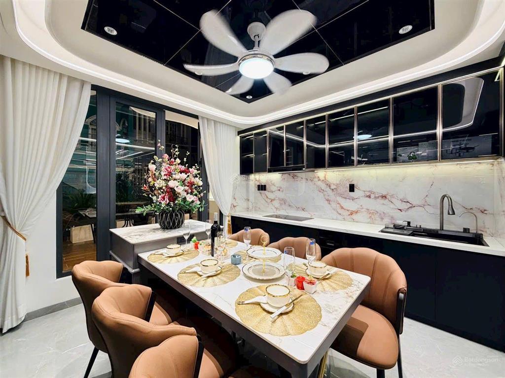 Cần bán gấp nhà trần não, an khánh, q 2, dt 115m2, giá 5 tỷ 750tr, cho thuê 24tr/th, sổ hồng riêng