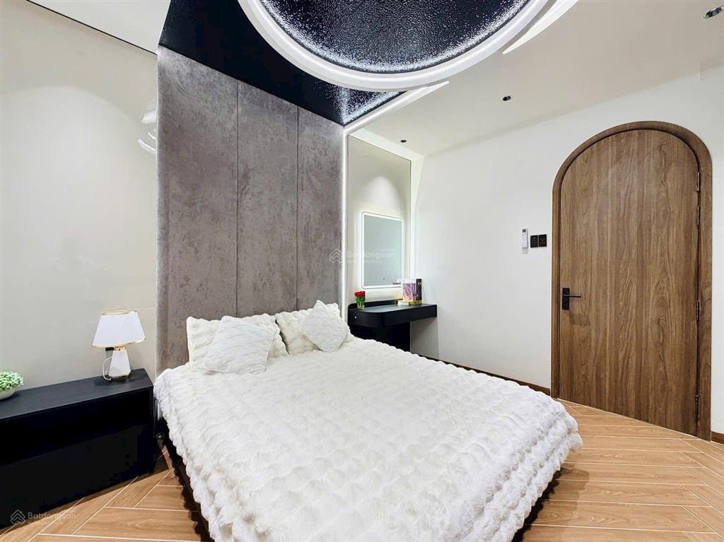 Cần bán gấp nhà trần não, an khánh, q 2, dt 115m2, giá 5 tỷ 750tr, cho thuê 24tr/th, sổ hồng riêng