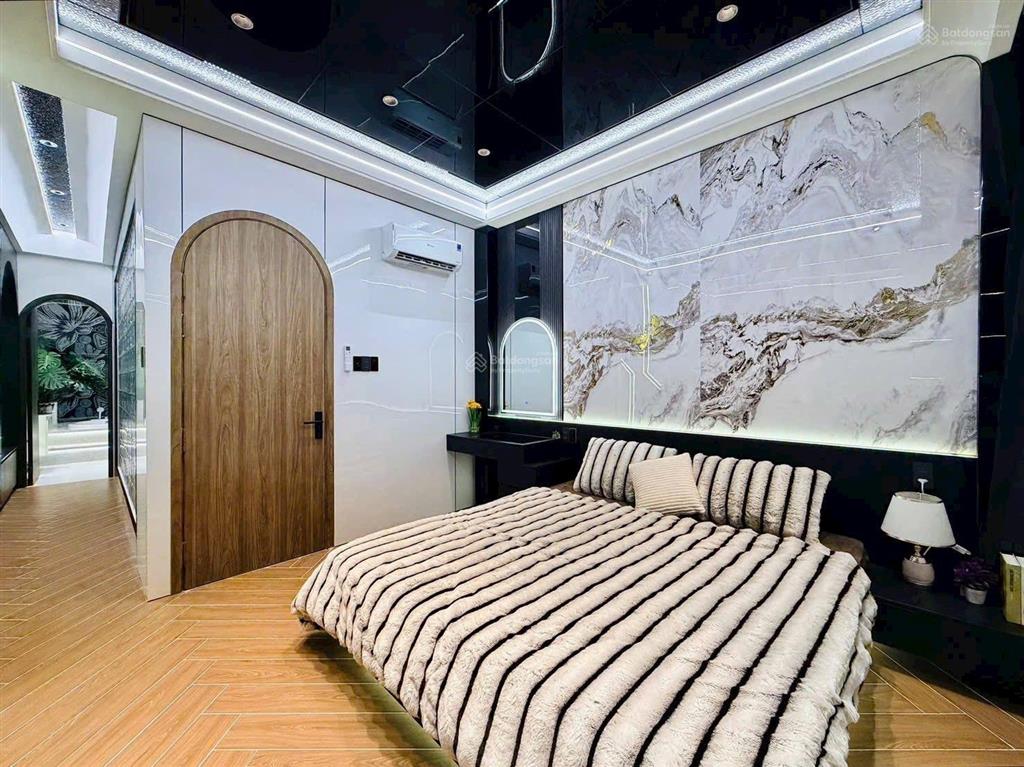 Cần bán gấp nhà trần não, an khánh, q 2, dt 115m2, giá 5 tỷ 750tr, cho thuê 24tr/th, sổ hồng riêng