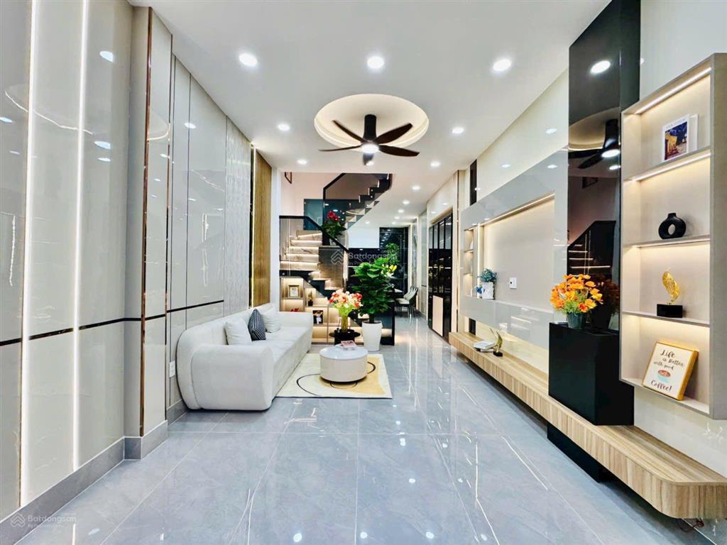 Giảm mạnh! nhà mới đẹp hoàng văn thụ, p 9, phú nhuận, dt 98,5m2, giá 5 tỷ 250tr, sổ hồng riêng