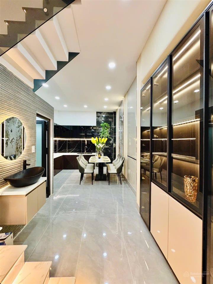 Giảm mạnh! nhà mới đẹp hoàng văn thụ, p 9, phú nhuận, dt 98,5m2, giá 5 tỷ 250tr, sổ hồng riêng