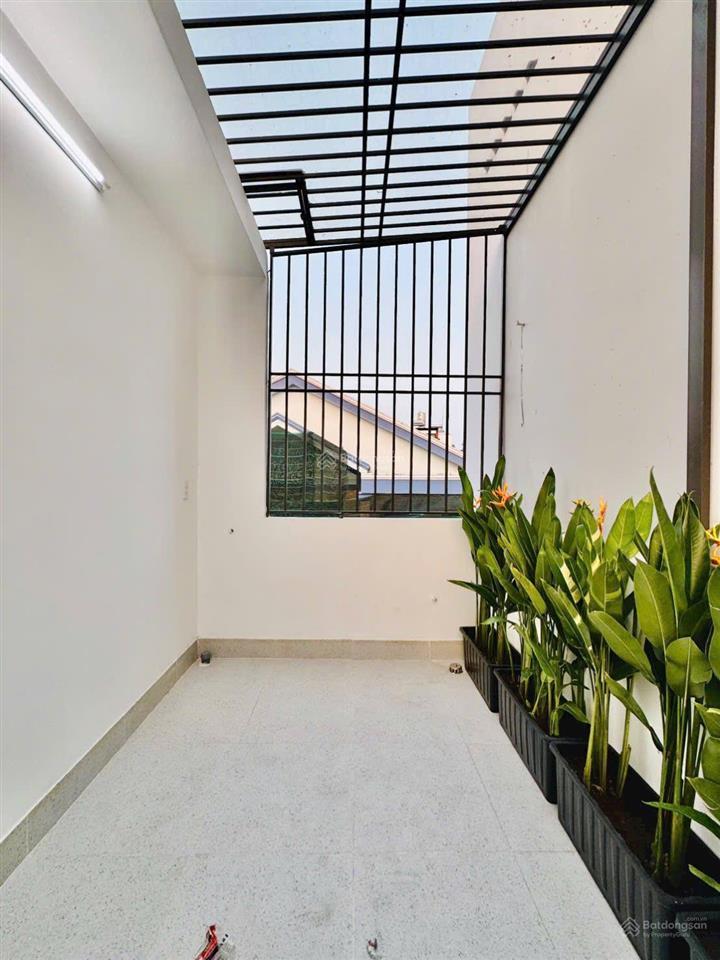 Giảm mạnh! nhà mới đẹp hoàng văn thụ, p 9, phú nhuận, dt 98,5m2, giá 5 tỷ 250tr, sổ hồng riêng