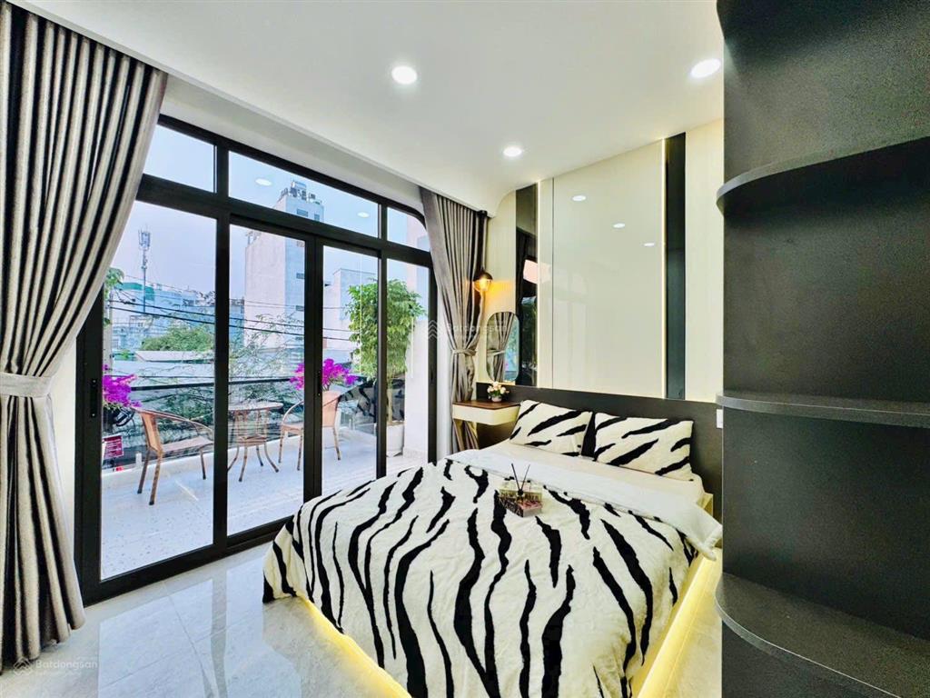 Giảm mạnh! nhà mới đẹp hoàng văn thụ, p 9, phú nhuận, dt 98,5m2, giá 5 tỷ 250tr, sổ hồng riêng