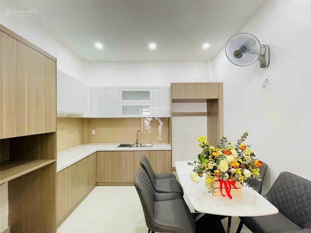 Hàng hiếm phan tây hồ, p7, phú nhuận, hxh 5m, dt 85,6m2, giá 3 tỷ 450tr, hđ thuê 20tr, sổ riêng