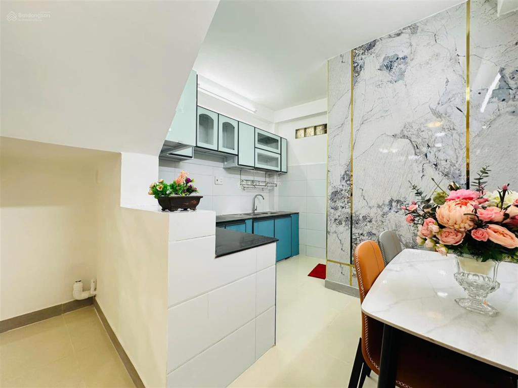 Nhà giá đầu tư ngay hồng bàng, p 6, quận 5, dt 80m2, cho thuê 22tr, sổ hồng riêng