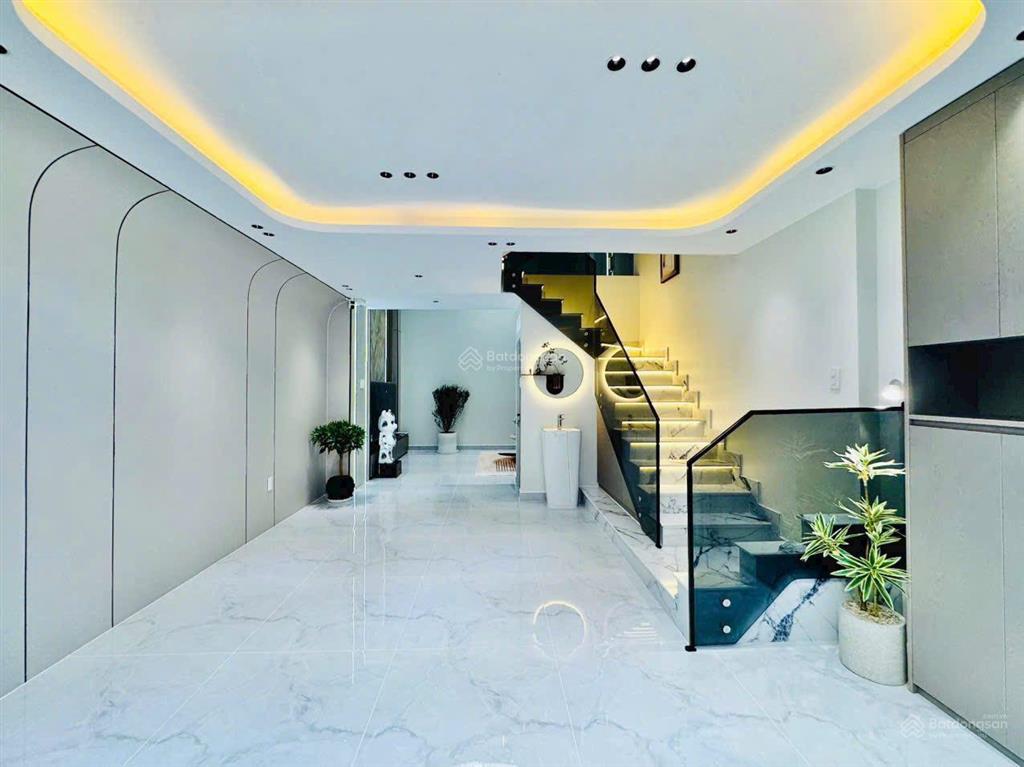 Bán nhanh nhà hẻm huỳnh văn bánh p12 phú nhuận, dt 75m2, giá 3 tỷ 250tr, thuê 24tr, sổ hồng riêng