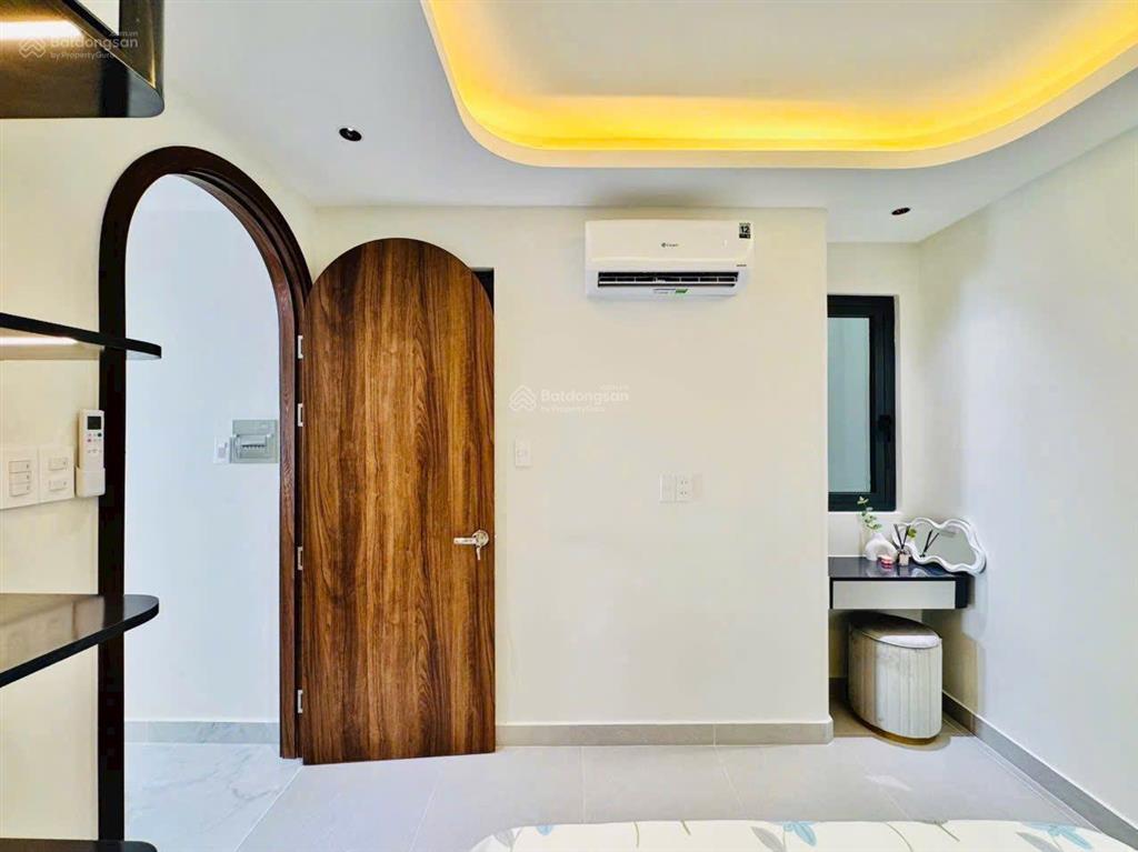 Bán nhanh nhà hẻm huỳnh văn bánh p12 phú nhuận, dt 75m2, giá 3 tỷ 250tr, thuê 24tr, sổ hồng riêng